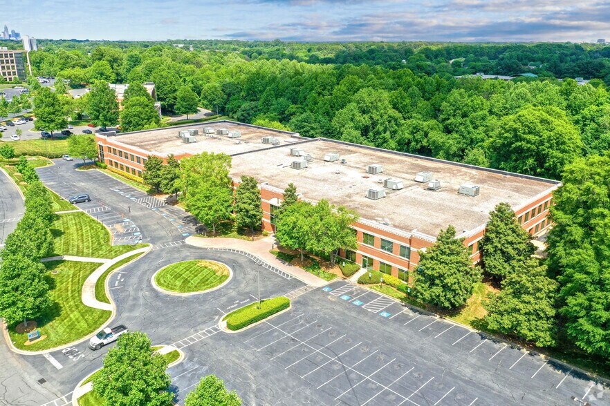 More Photos Of 200 Regency Executive Park Dr, Charlotte Office For Lease