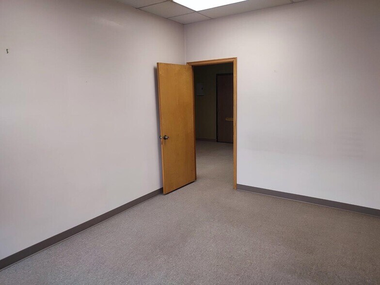 More Photos Of 2427 Jefferson Ave, Ogden Apartments For Lease