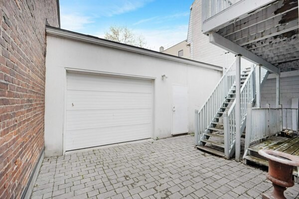 More Photos Of 113 Murray St, Ottawa Office For Sale