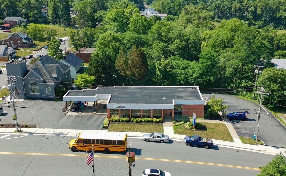 Primary Photo Of 124 Main St, Lovingston Bank For Sale