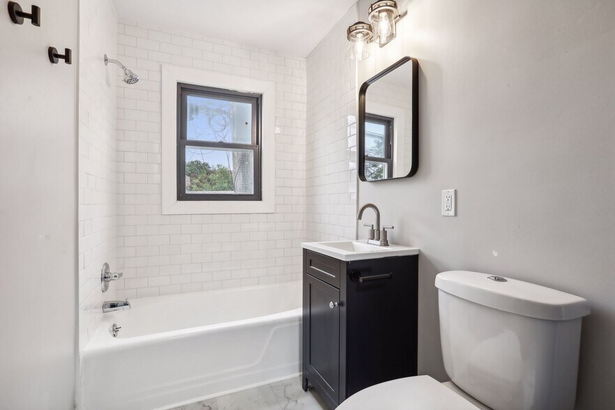 More Photos Of 3606 E 34th St, Minneapolis Apartments For Sale