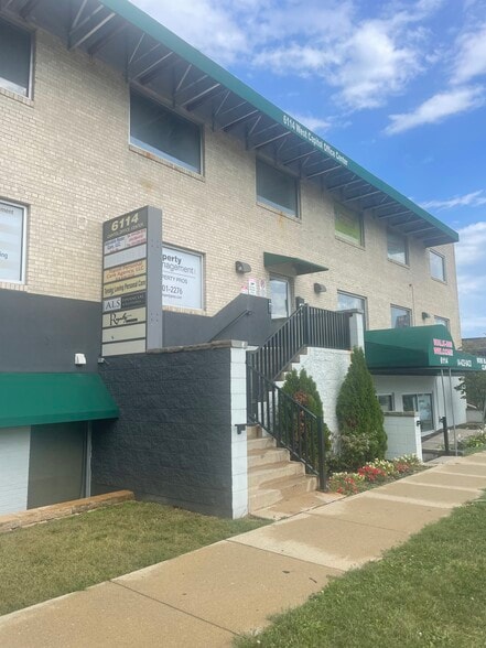 More Photos Of 6114 W Capitol Dr, Milwaukee Medical For Sale