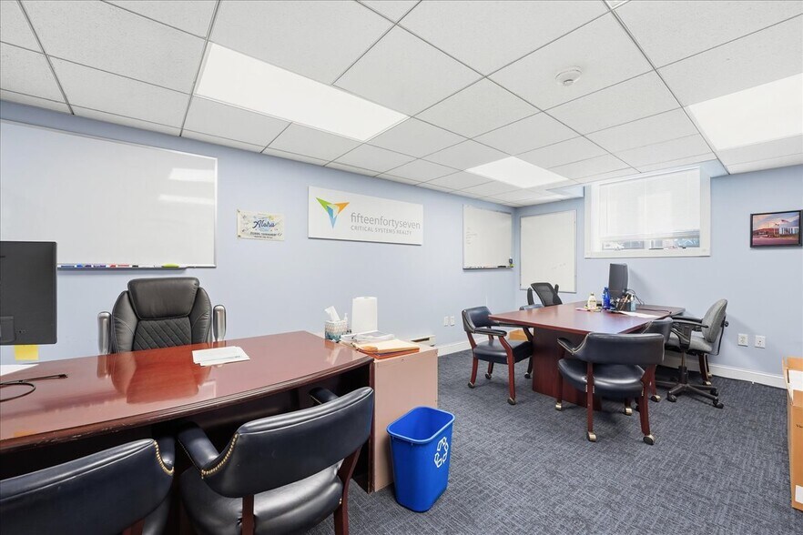 More Photos Of 96 Freneau Ave, Matawan Office For Sale