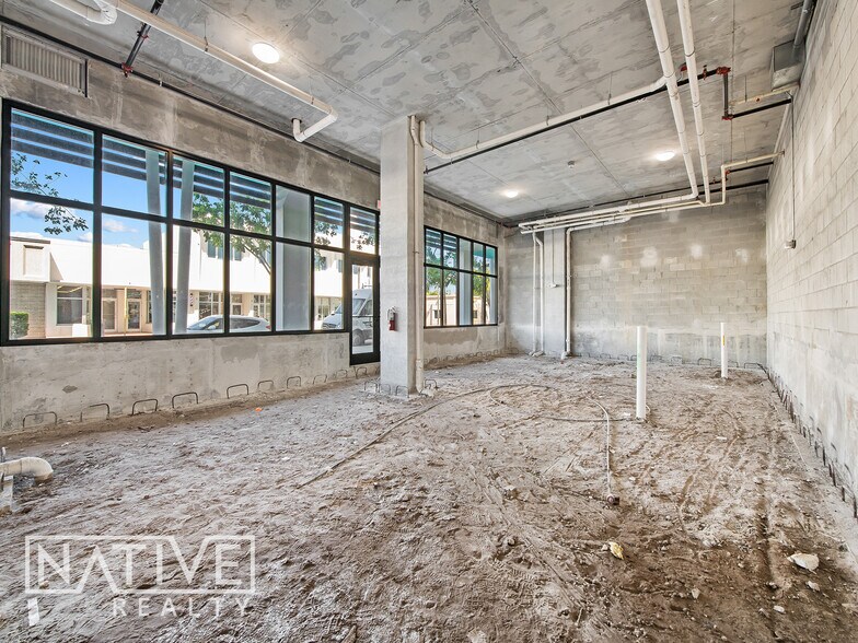 More Photos Of 2001 Hollywood Blvd, Hollywood Apartments For Lease