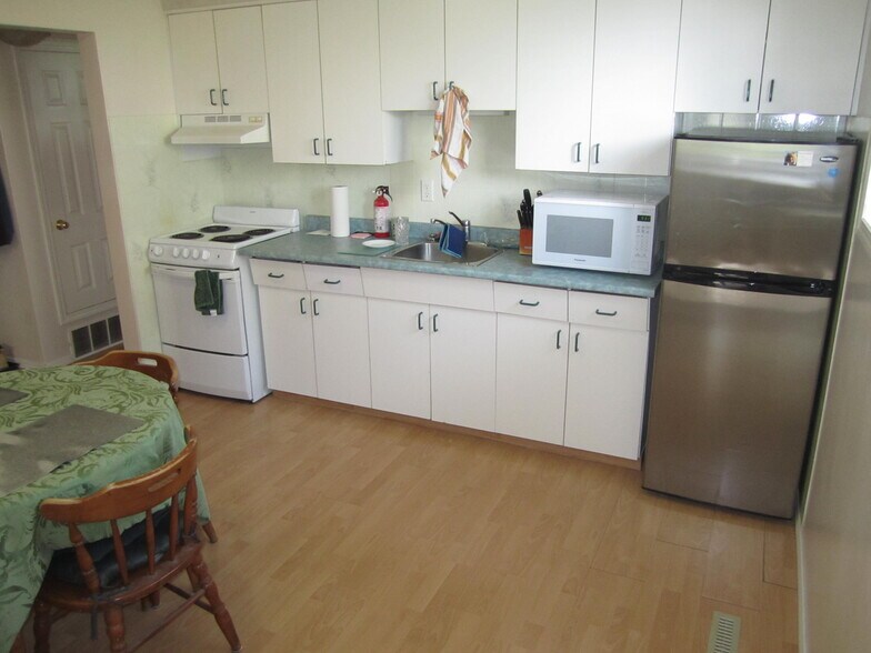 More Photos Of 13011 83rd St NW, Edmonton Apartments For Sale