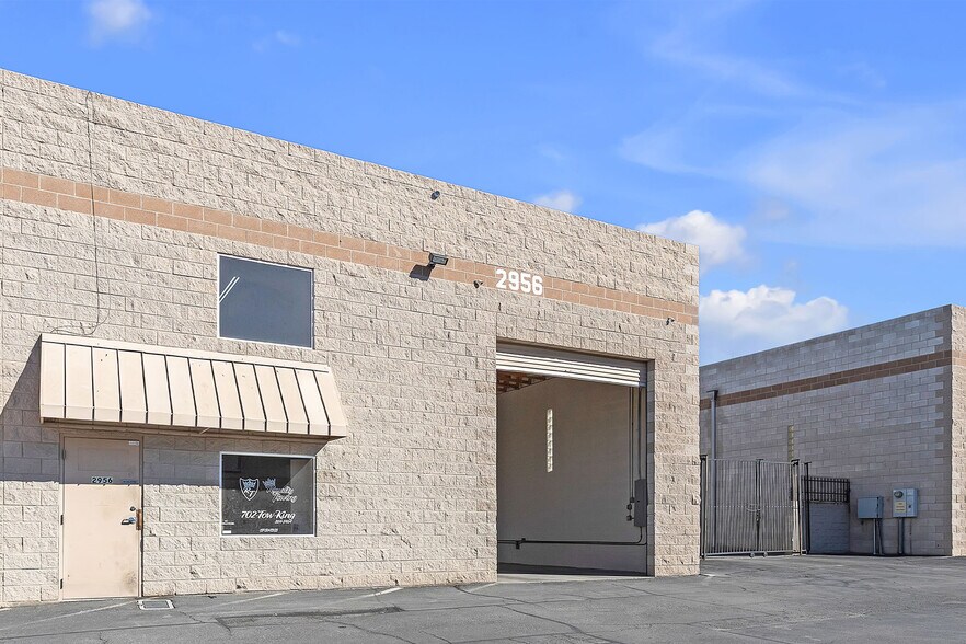 More Photos Of 2956 N Marco St, Las Vegas Manufacturing For Sale