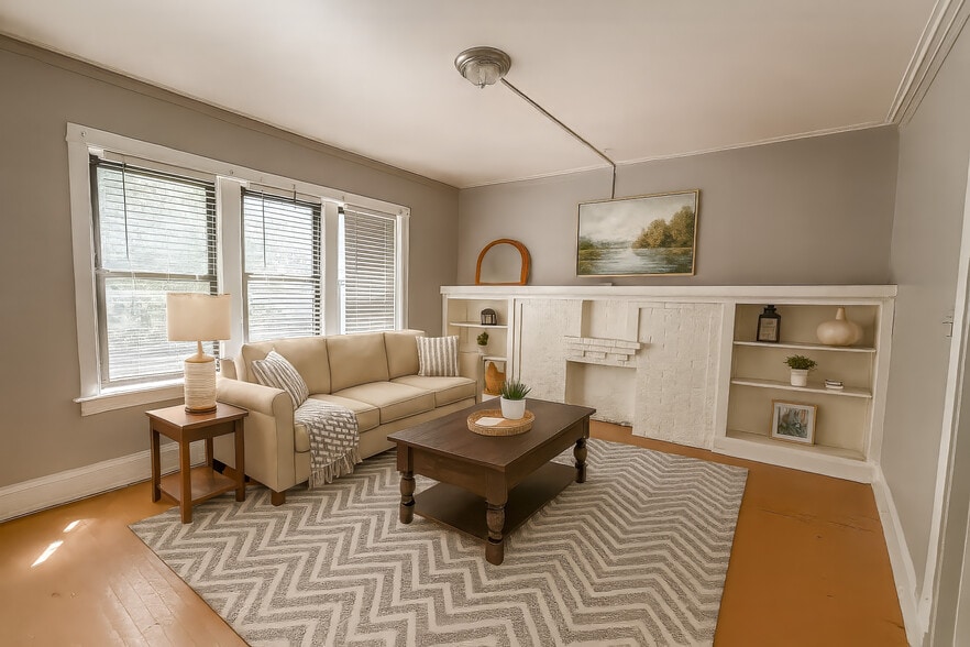 More Photos Of 1901 Garfield, Chicago Apartments For Sale