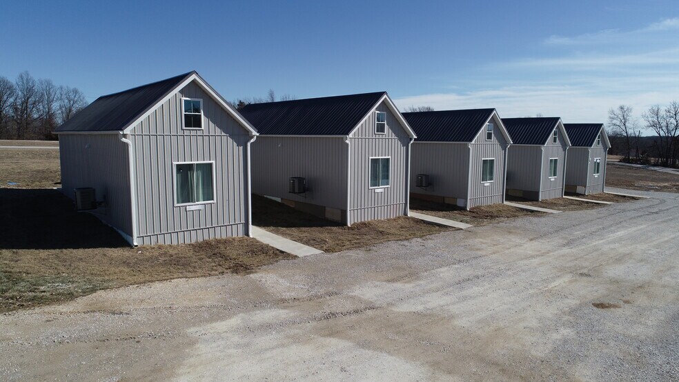 More Photos Of 19431 Highway J, Monroe City Hotel For Sale