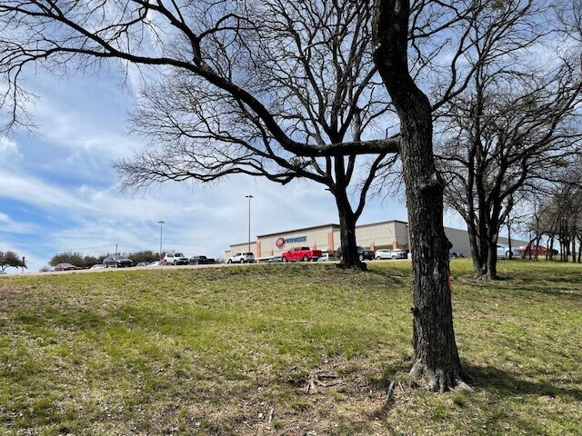 More Photos Of 1130-1131 N Walnut Creek Dr, Mansfield Land For Sale