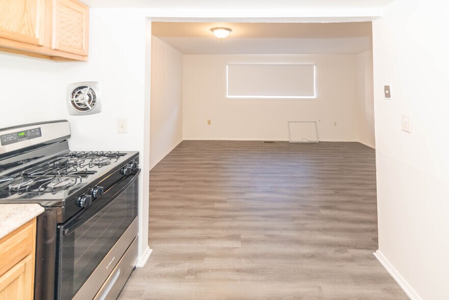 More Photos Of 2924 W Cold Spring Ln, Baltimore Apartments For Sale