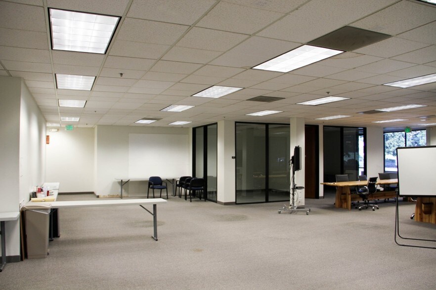 More Photos Of 1310 Redwood Way, Petaluma Medical For Lease