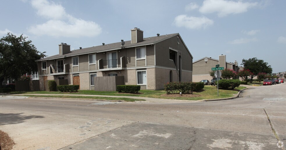 More Photos Of 12502 Ashford Meadow Dr, Houston Apartments For Sale