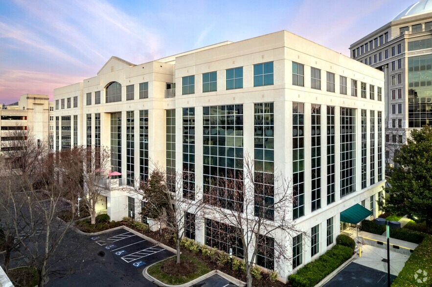 Primary Photo Of 5605 Carnegie Blvd, Charlotte Office For Lease