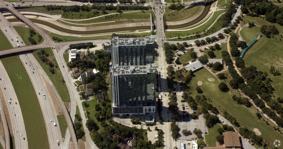 More Photos Of 5927 Almeda Rd, Houston Apartments For Lease