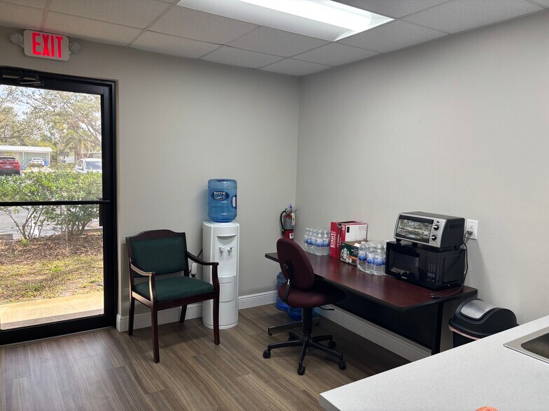 More Photos Of 6220 Manatee Ave W, Bradenton Medical For Sale