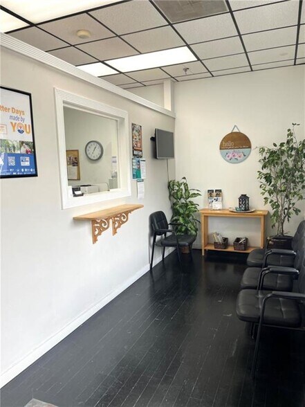 More Photos Of 109 7th St, Saint Joseph Office For Sale