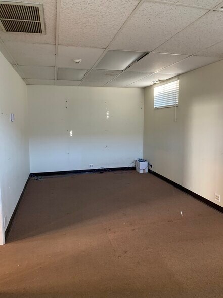 More Photos Of 3323 Lime Ave, Long Beach Office For Sale