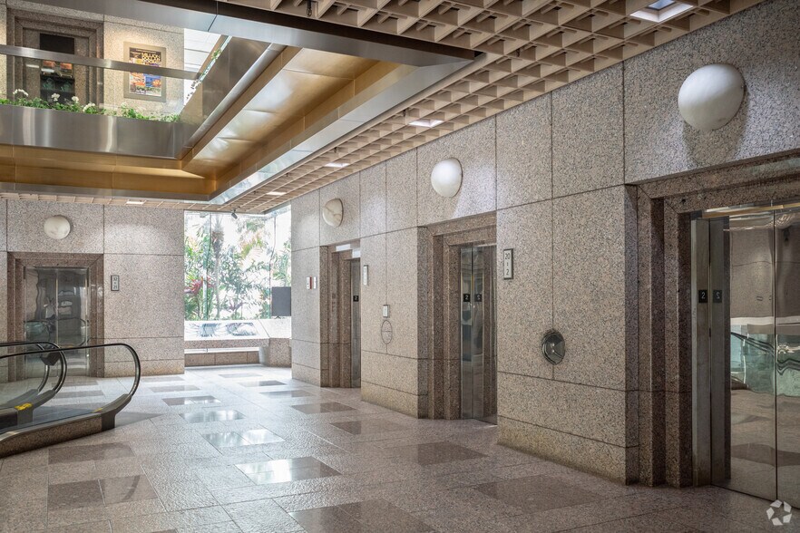 More Photos Of 1100 Alakea St, Honolulu Office For Sale