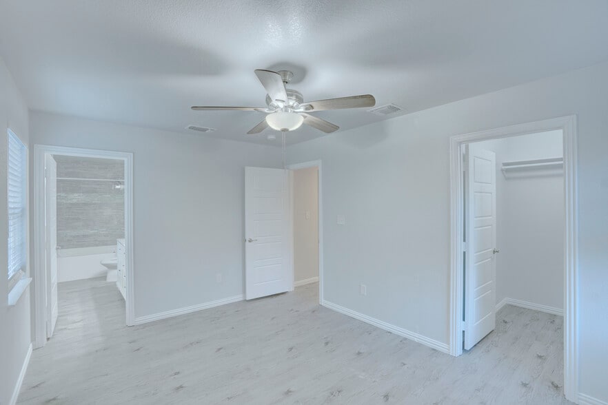 More Photos Of 7311 FM 1886, Azle Apartments For Sale