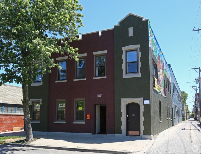 More Photos Of 6415 N Ravenswood Ave, Chicago Manufacturing For Lease