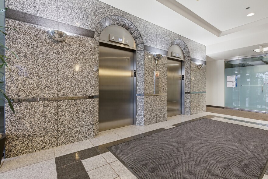 More Photos Of 6995 S Union Park Ctr, Midvale Office For Lease