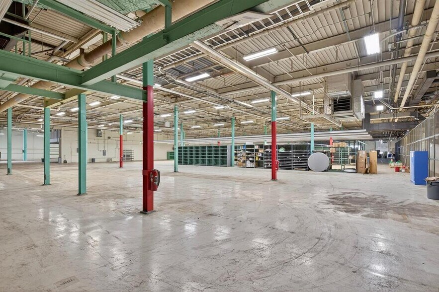 More Photos Of 700 Dura Beauty Ln, Wisconsin Rapids Warehouse For Lease