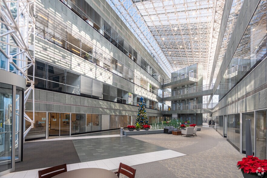 More Photos Of 7400 E Orchard Rd, Greenwood Village Office For Sale
