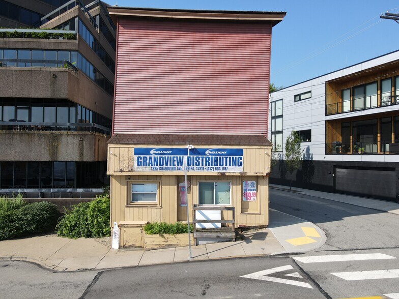 Primary Photo Of 1325 Grandview Ave, Pittsburgh Storefront Retail Residential For Sale