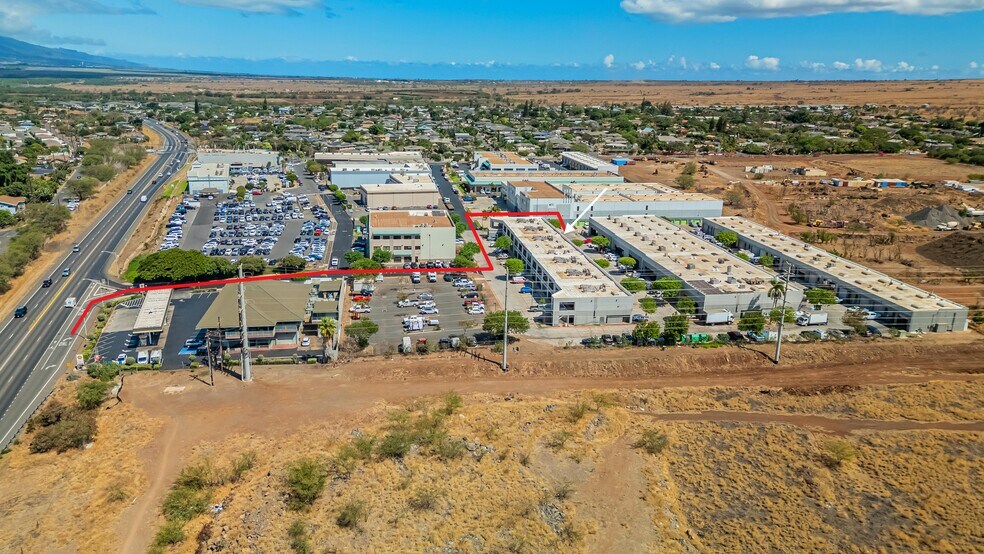 More Photos Of 300 Ohukai Rd, Kihei Showroom For Sale