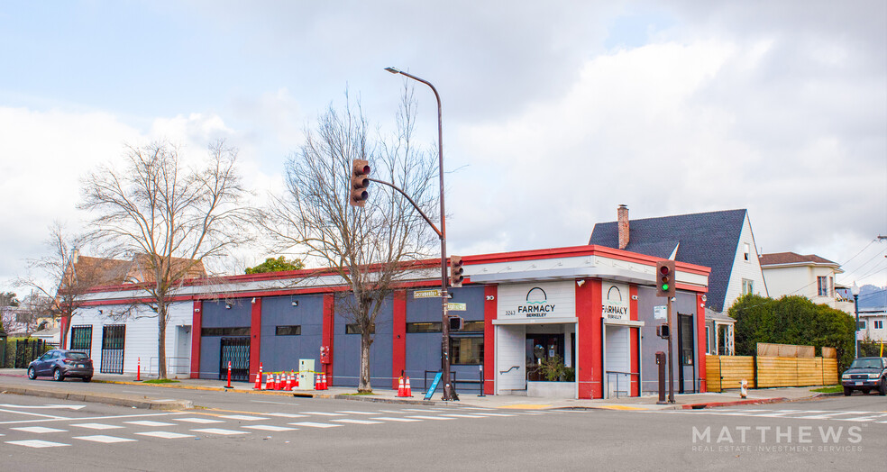 Primary Photo Of 3243 Sacramento St, Berkeley Storefront For Sale