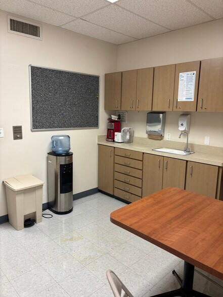 More Photos Of 1182 Ocean Shore Blvd, Ormond Beach Unknown For Lease