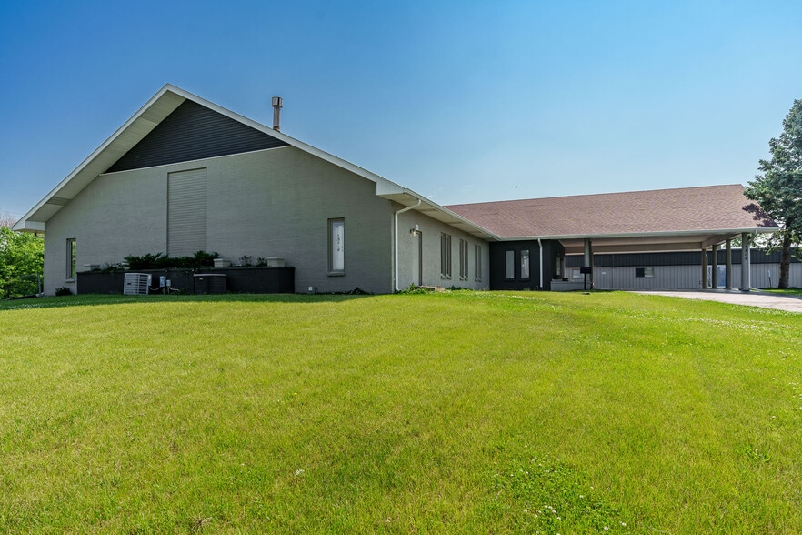 More Photos Of 4312 20th St, Rockford Religious Facility For Sale