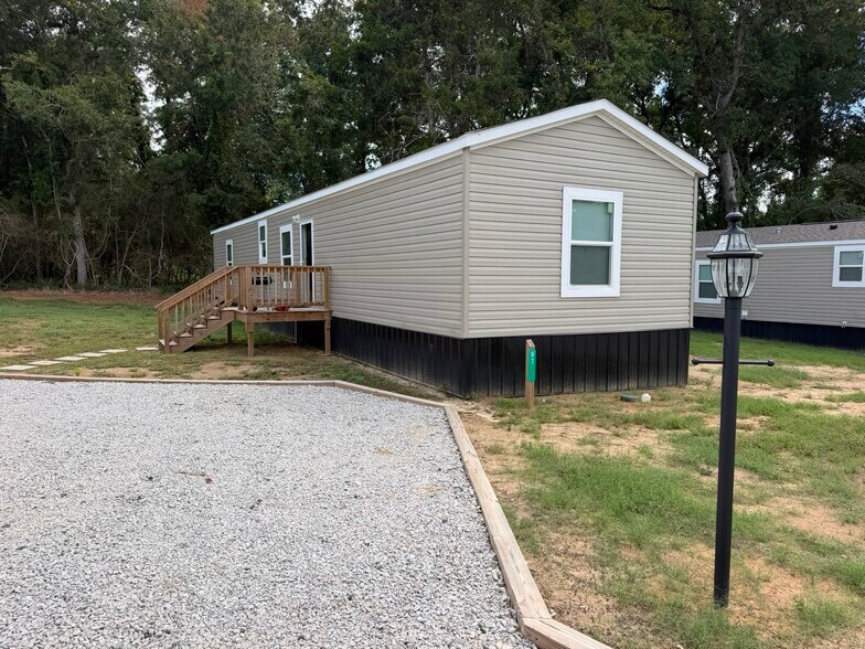 More Photos Of E McCarty St, Sandersville Manufactured Housing Mobile Home Park For Sale