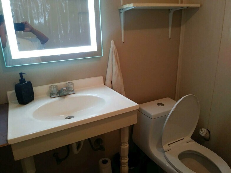 More Photos Of 2620 Interstate 45 S, New Waverly Warehouse For Sale