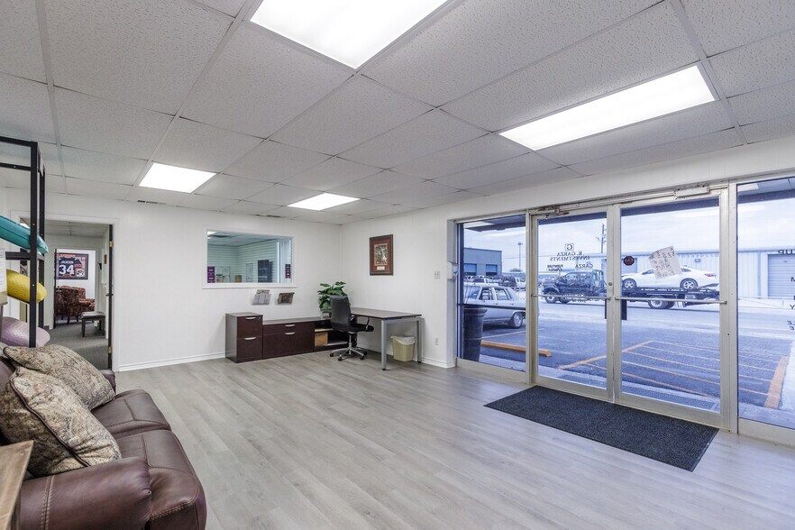 More Photos Of 3701 Apollo Rd, Corpus Christi Warehouse For Sale