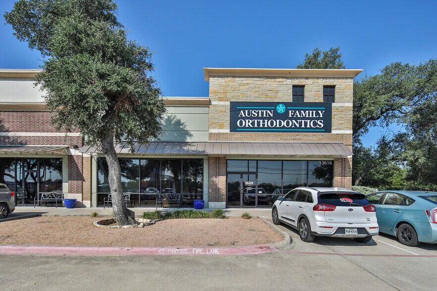 More Photos Of 13616 N Highway 183, Austin Freestanding For Sale