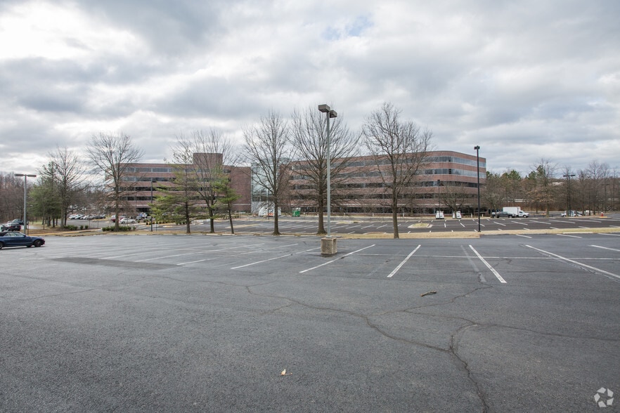 More Photos Of 11493 Sunset Hills Rd, Reston Office For Sale