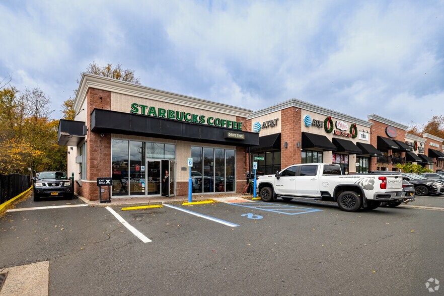 More Photos Of 86-96 Page Ave, Staten Island Storefront For Lease