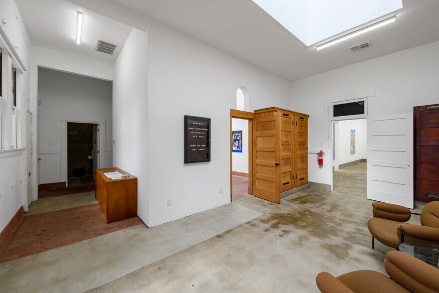 More Photos Of 244 W Florence Ave, Los Angeles Freestanding For Sale