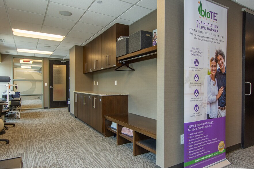 More Photos Of 7300 France Ave S, Edina Medical For Sale