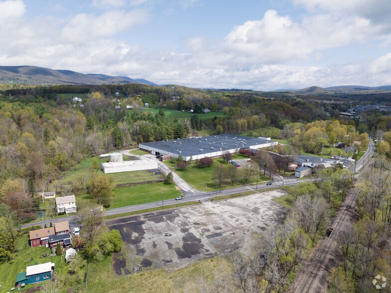 More Photos Of 372 Vermont Route 67 E, Shaftsbury Distribution For Lease