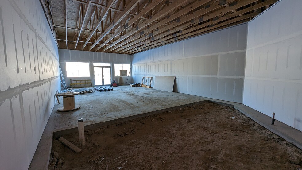 More Photos Of 2240 Prairie Ave, South Bend Storefront Retail Office For Lease