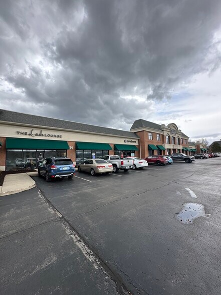 More Photos Of 726 Carmel Dr, Carmel Unknown For Lease