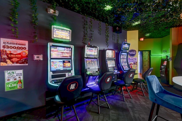 More Photos Of 643 S Dixie Hwy, Beecher Freestanding For Sale