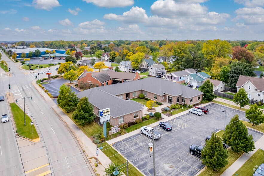 More Photos Of 900 W College Ave, Appleton Office For Lease