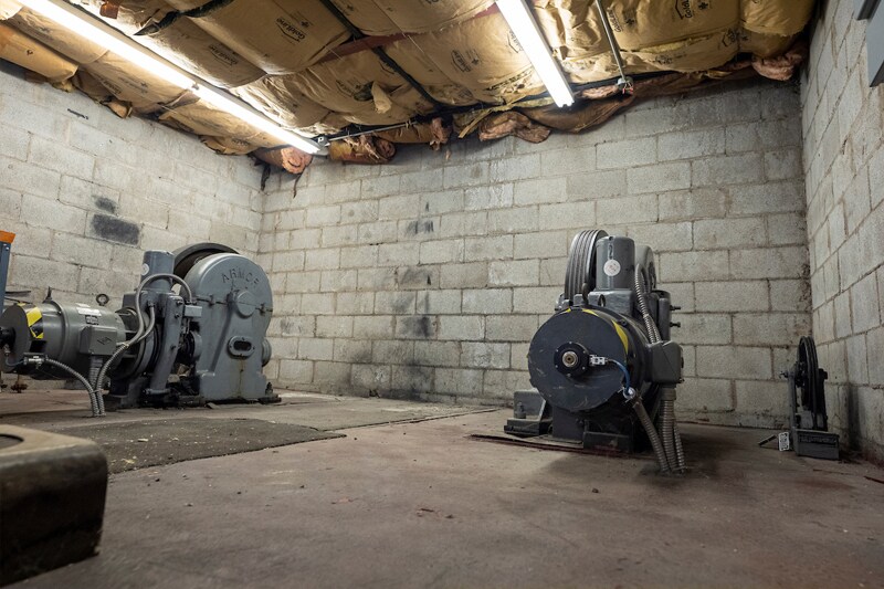 More Photos Of 333 Waller Ave, Lexington Medical For Sale