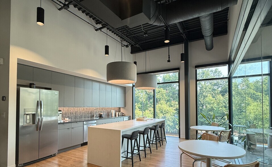 More Photos Of 4289 Spruill Ave, North Charleston Office For Lease