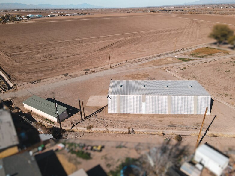 More Photos Of 104 E 2nd St, Safford Warehouse For Sale