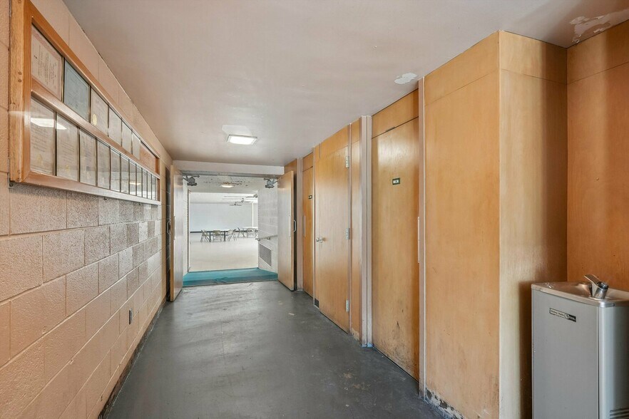 More Photos Of 3843 6th Ave, Des Moines Lodge Meeting Hall For Sale