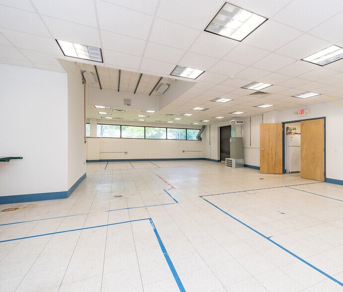 More Photos Of 1900 AM Dr, Quakertown Medical For Lease